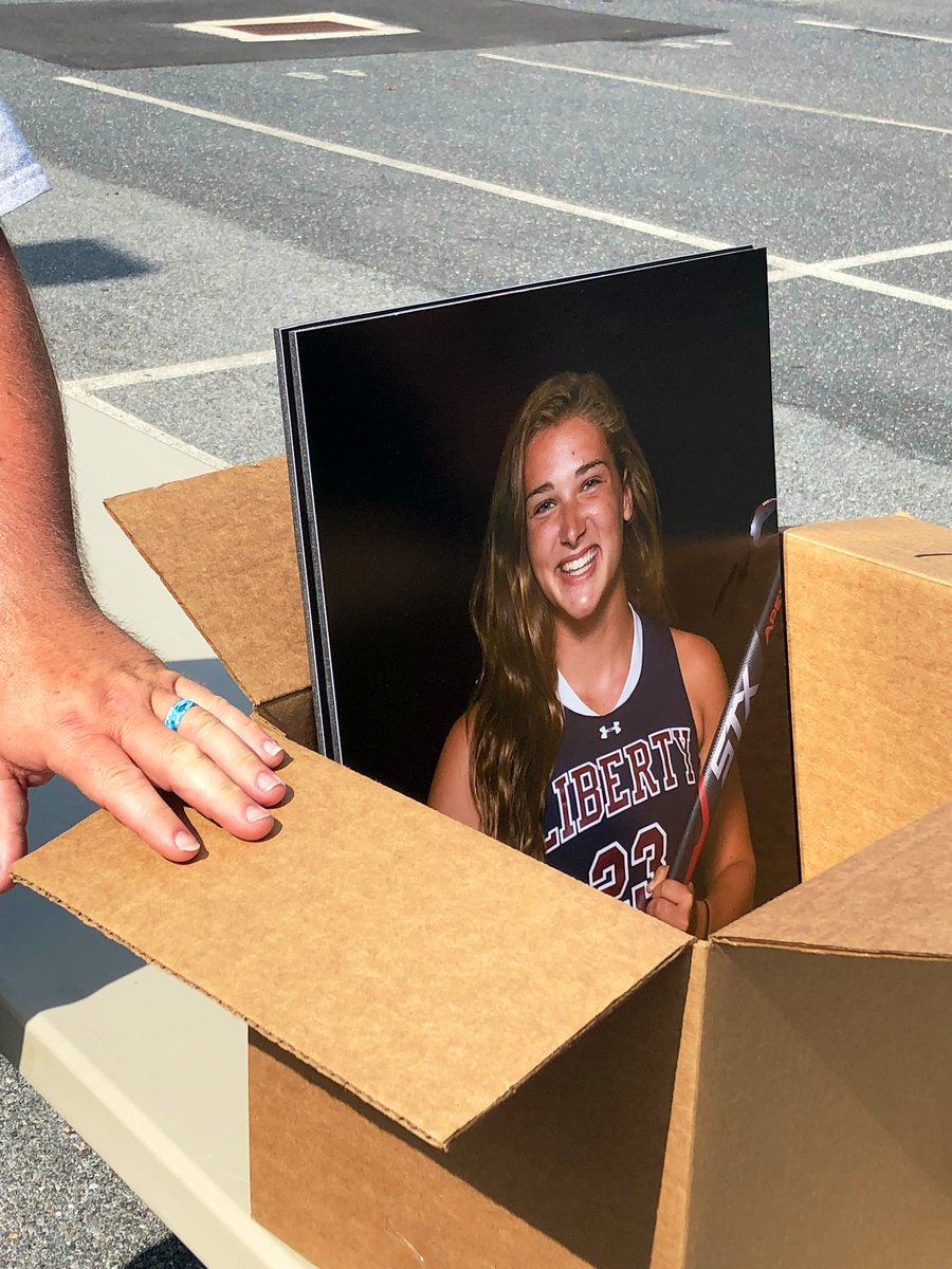 MichaelBlouse's tweet photo. SMILIN SAMMY THE STAR ⭐️ 
@LibertyHigh GRAD @sammyytaylorr accepts a boxload of awards as a 3-sport standout (field hockey, swimming, softball) for @LIBERTYATHCLUB. She is female co-athlete of the year. Sammy also won multiple scholar athlete awards. She’s good! Congrats Sammy! https://t.co/YT5F2yl8yi