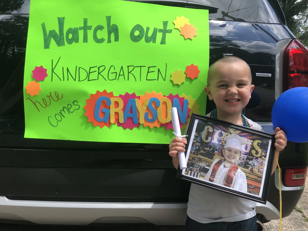 EricaYelland's tweet photo. Thank you @VBParksRec for an amazing send-off! Grayson’s pre-k graduation car parade was a blast! #Classof2033 https://t.co/mBJ9CYziQV