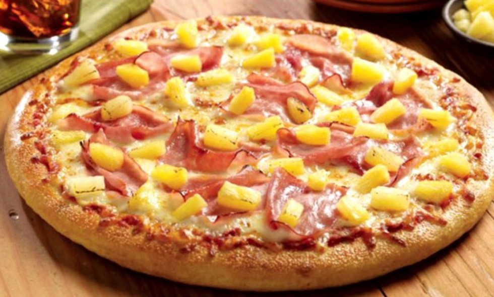AllNightShow's tweet photo. #IfIHadAFakeAccount
I could post all the Ham and Pineapple pizza pics I want.
With no fear of recourse.🍕😄 https://t.co/8ca3efIcwk