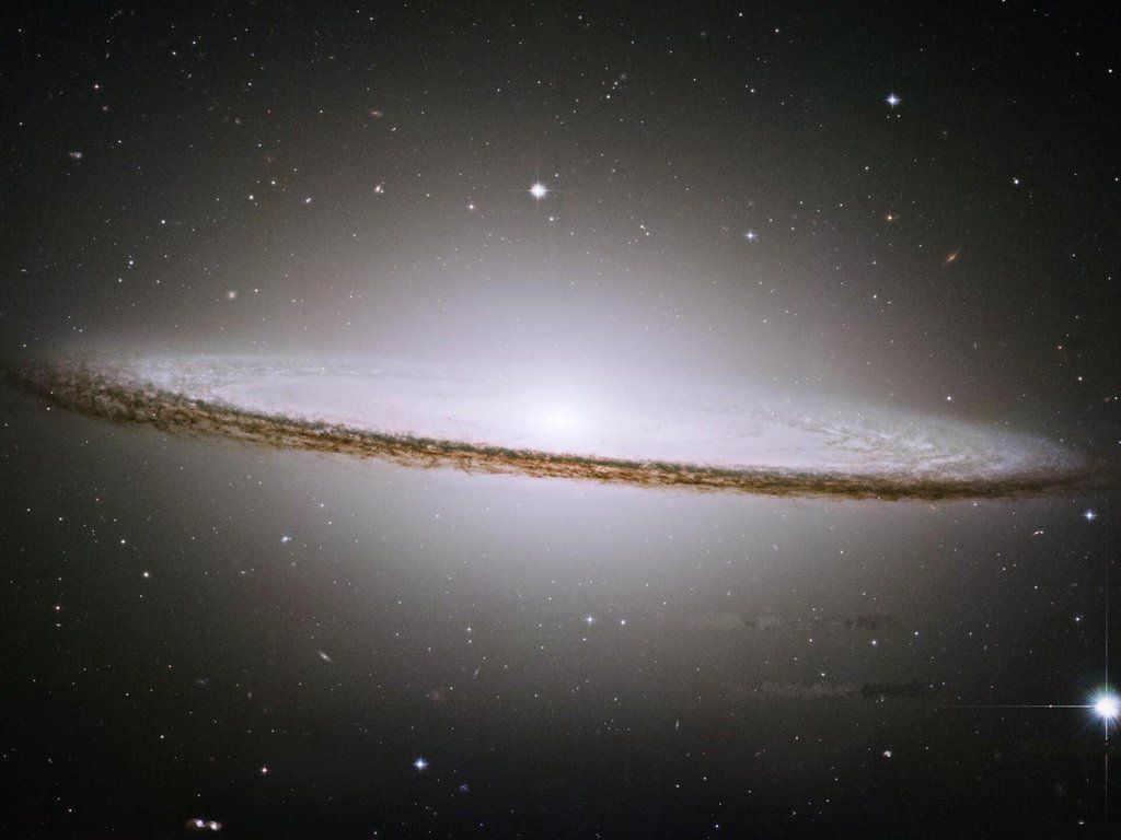 maximaxoo's tweet photo. #Space: the majestic Sombrero #Galaxy (M104). #CosmicHat
https://t.co/pHsHPjj2c4 via @HubbleTelescope https://t.co/f6kfvGnfS4