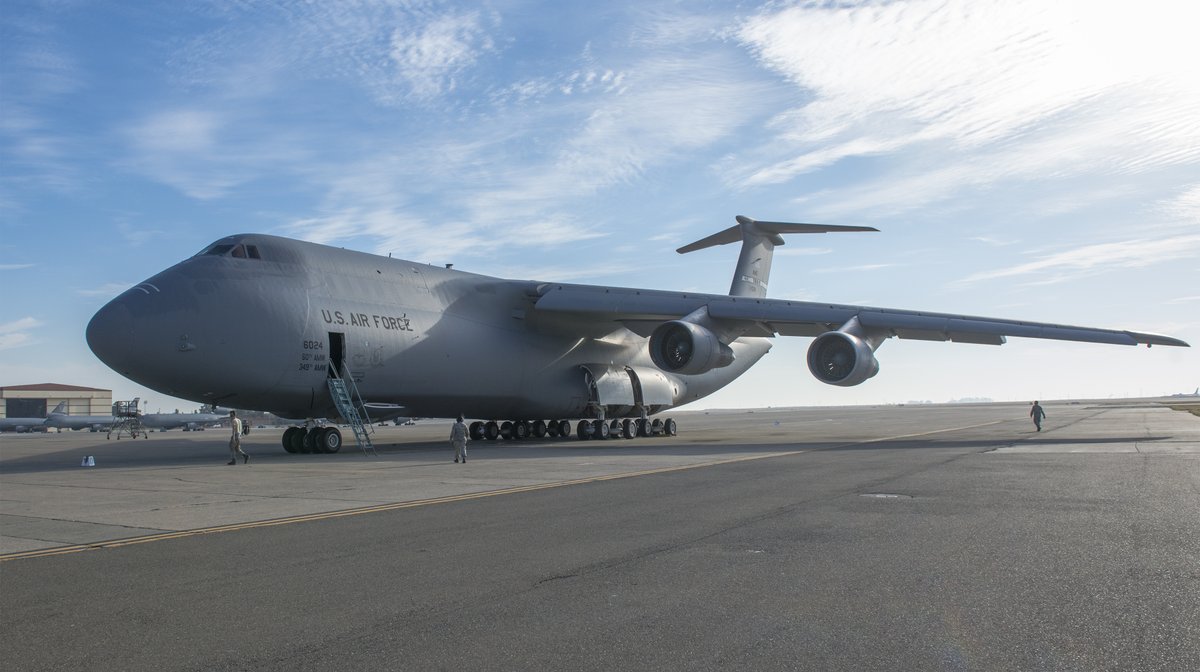 Today: live at 11am on HPR1

-<a href="/KymberlyPine/">Kymberly Pine</a> critiques travel exemption for military dependents;
-Nurse Tanya Gillan works in a Michigan #Covid hotspot; 
-via <a href="/CivilBeat/">Honolulu Civil Beat</a>: #Covid testing at <a href="/cvspharmacy/">CVS Pharmacy</a>
 could be in the works;
-and marketing award winning BI property <a href="/MaunaLaniHI/">Mauna Lani, Auberge Resorts Collection</a>