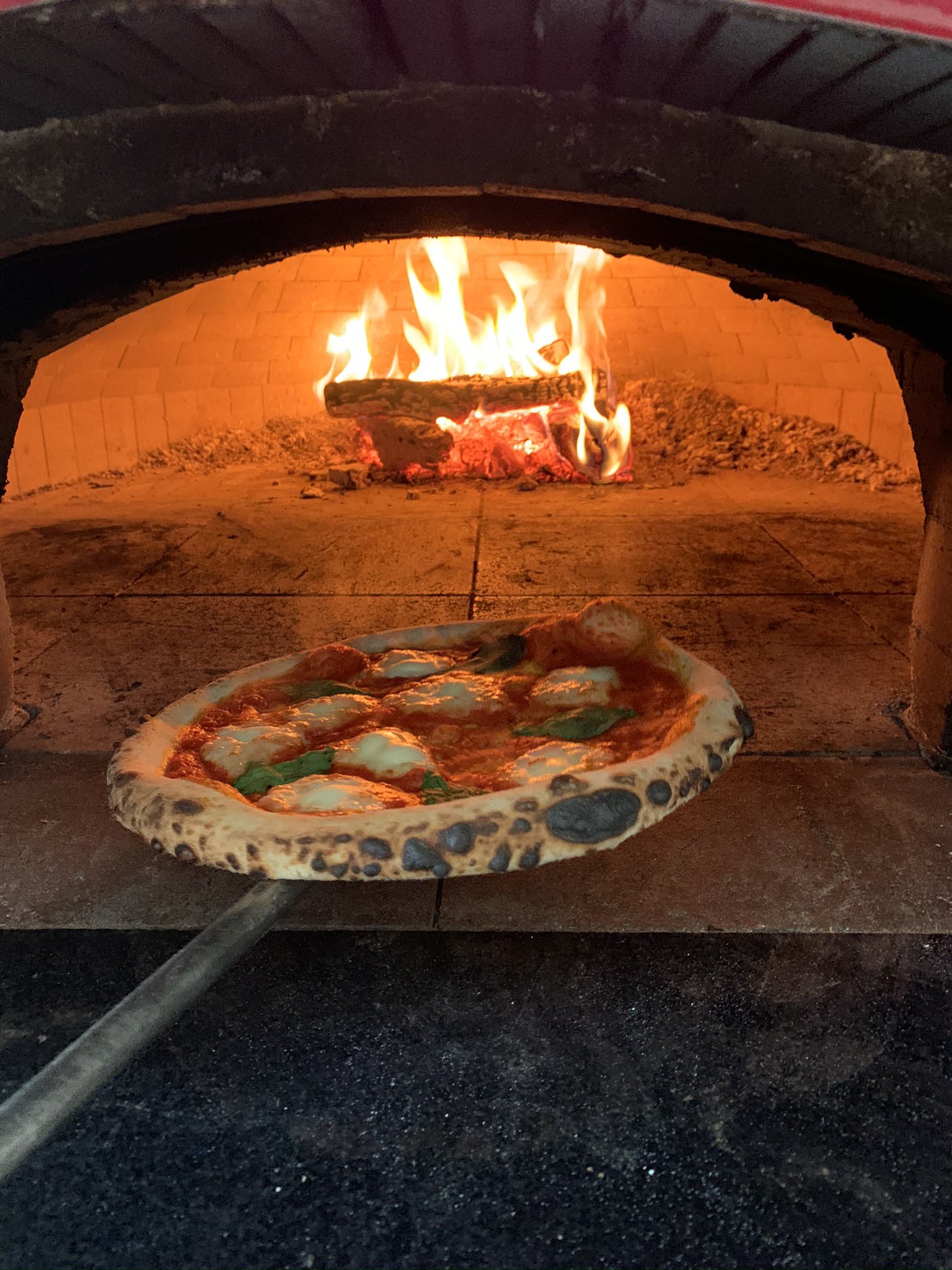 Pizza All'Antica on Twitter "We’re OPEN until 7pm tonight in Manotick. 😀 TakeoutDay 