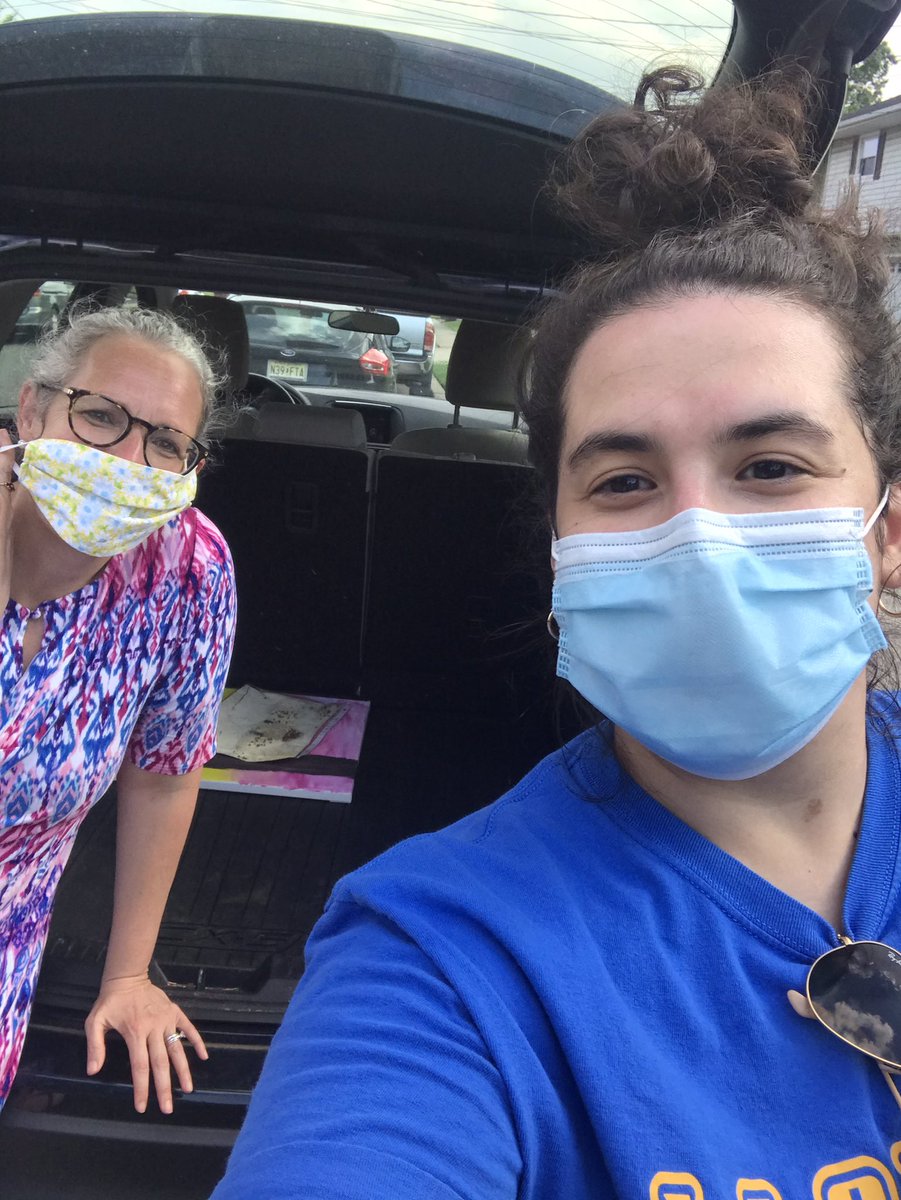 Empty truck with full hearts ♥️ #lionpride We were so happy to see all of our students <a href="/25Lafayette/">Lafayette Estates School #25</a>
