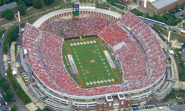 carterevans33's tweet photo. Extremely honored and thankful to receive an offer from The University of Virginia!!! @RickyBrumfield @CoachSchremp https://t.co/n3nEg4S1Jk