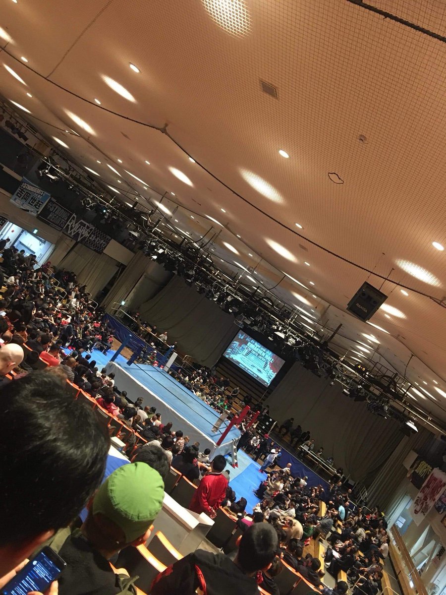 Doing an NJPW catch up and it still ain’t sunk in that I got to see a show at Korakuen Hall, more so because I got a chance to see @Fightclubpro absolutely kill it on foreign soil. Crazy crazy holiday.