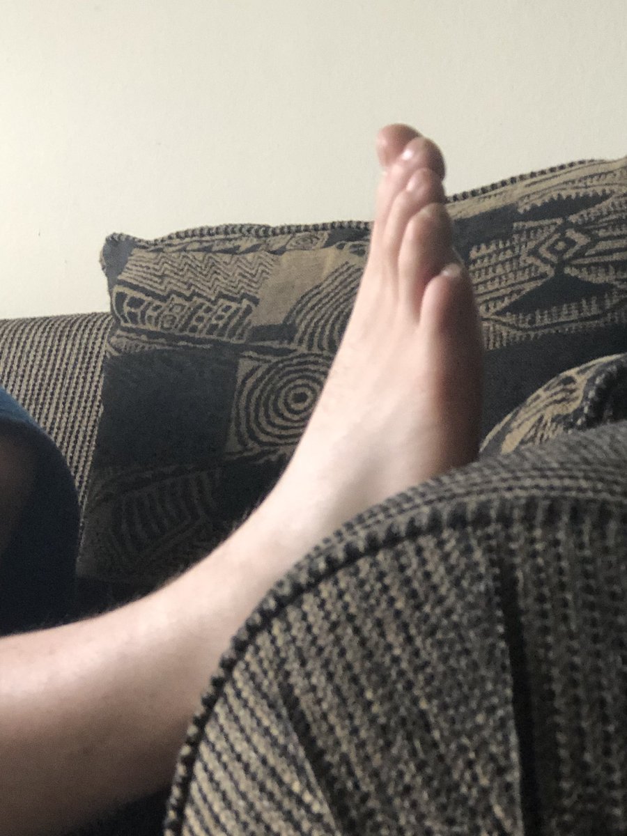 broseph08x's tweet photo. my friend came over to chill and ended up taking a short nap. got a fee good pics 👍🏾 i love white men’s feet! #gayfeet #malefeet #feetspy #candidfeet #spyfeet https://t.co/2kquqnZcyQ