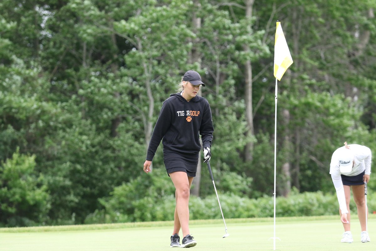 laplante71's tweet photo. A few more highlights from today's MN Girls Senior Showcase. 

Tricia Hemann (Chanhassen) 83 (+11)
Sydney Monge (Minnetonka) 80 (+8)
Annika Reierson (Delano) 98 (+26)
@ChanChaskaSport https://t.co/Lnj4NhWwH9
