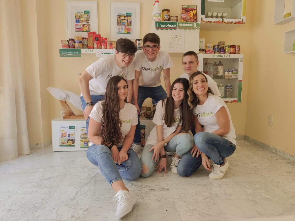 plasvisor's tweet photo. Muchas gracias a #EduCaixa , #imagine y al jurado por confiar en nuestro proyecto y por premiar nuestro trabajo con la siguiente experiencia en Austria en la Final International de Youth Start Award!! https://t.co/PhZHbD6c7C