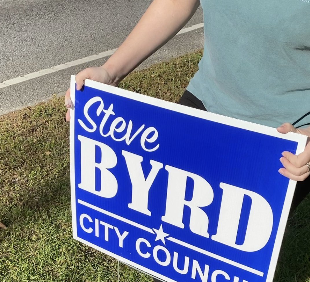 ForByrd's tweet photo. https://t.co/5gBsmRPpVi #votebyrdnov3rd https://t.co/WN3dpwBlOS