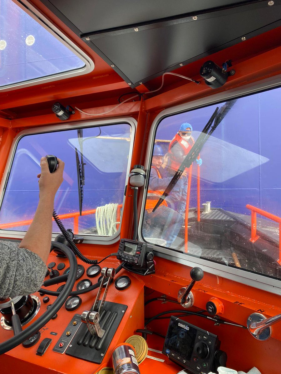 SBS Breakwater doing ship to ship to ship. 

#marine