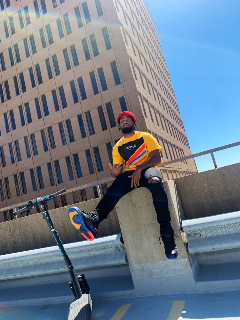 Eddunkin7's tweet photo. Say the game should be sold, but to me they give it out 🍯🩸 #BlackHistoryMonth2s #BHM #Retro2s https://t.co/BZ5ke4ZQpl