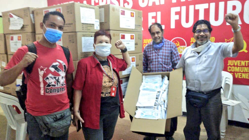 PCV_Venezuela's tweet photo. #10Junio
#Solidaridad Arribó la donación del #PCChina a la sede nacional del #PCV Cantaclaro. Las 33 mil mascarillas fueron entregadas en el Almacén Robotizado Miranda (JIPANA) ubicado en la carretera nacional "La Raiza" por el equipo de CONSALUD del #MPPPS. https://t.co/evrvRCXu4m