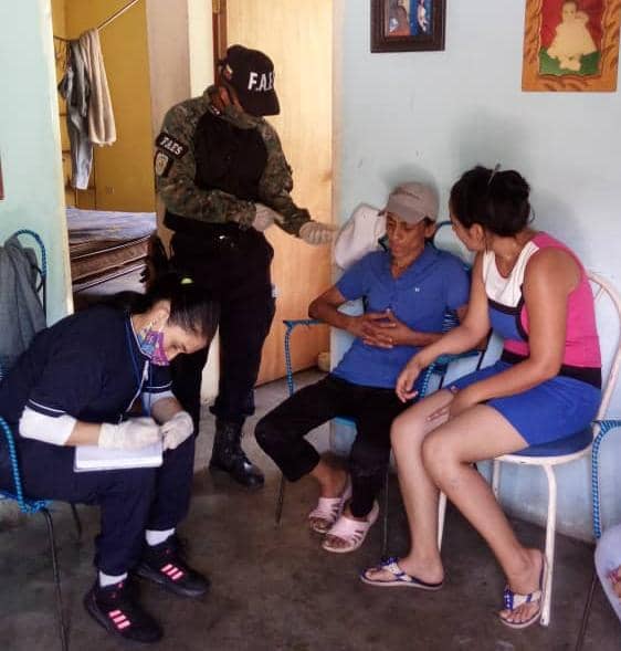 #AHORA 👉🏼 Nuestra #FAES acompaña al equipo de la #MisiónBarrioAdentro para hacer frente al #Coronavirus
.
#10Jun