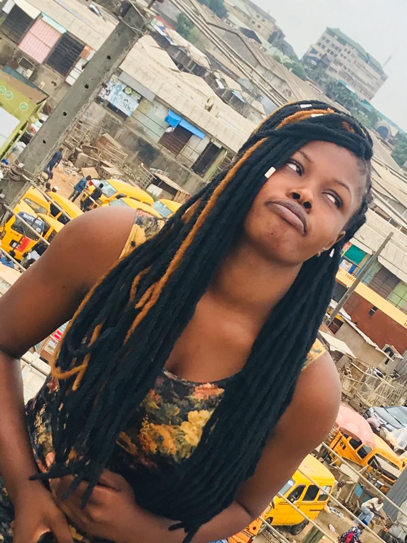 OkekeMarvellou1's tweet photo. What God did today to agama
Is a real definition of
"May my enemies fall into d pit they have dug 4 me"
Dis is wat she wants tacha to experience 
But God sent it back to her
#superstartacha 
#NoCommentTacha 
D tin dey sweet me https://t.co/deH3pYNa90