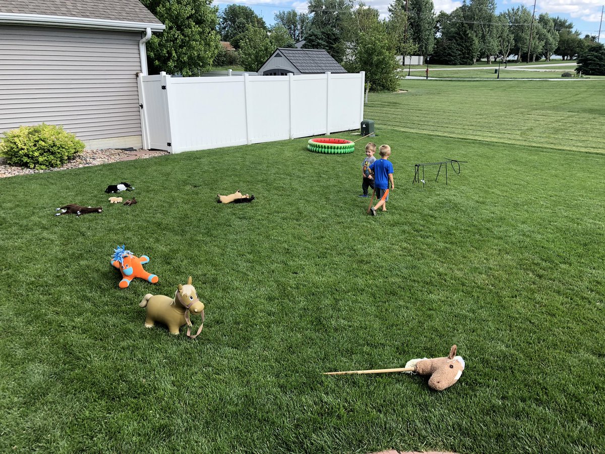 Yesterday was the neighborhood rodeo.  Today the “ruff” stock have the day off n my back yard!   Happy to accommodate these “animals”!!