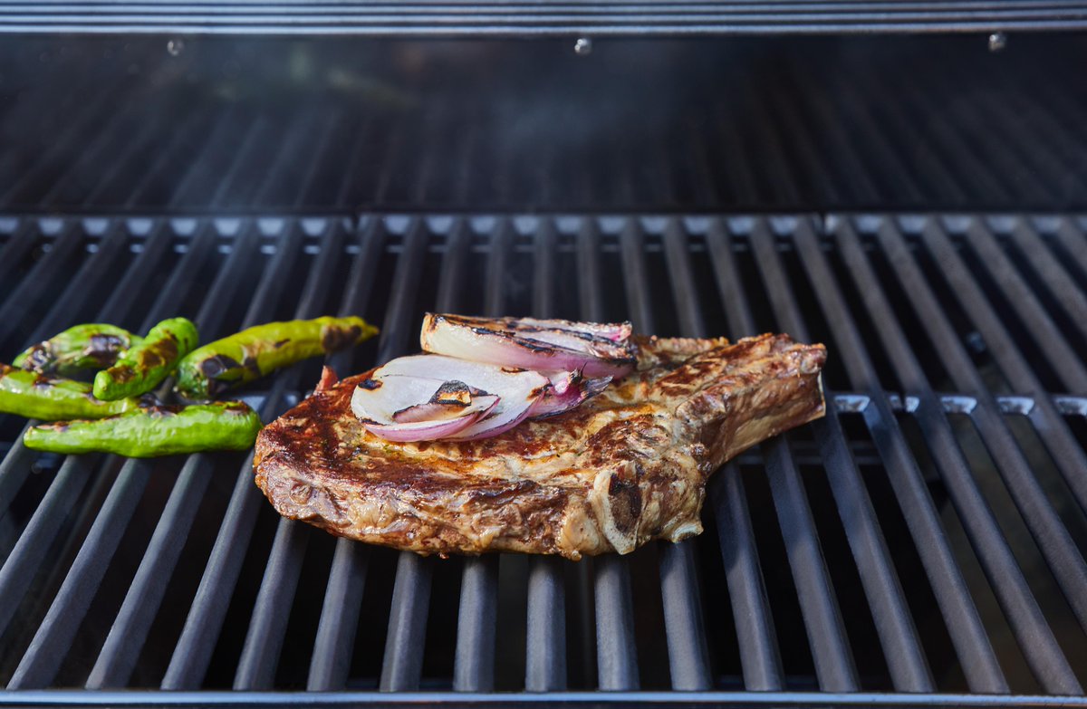 VC_BBQ's tweet photo. Grilling 101: High heat settings are intended for searing steaks and other cuts of meat. Only the best is served in your backyard. #ForTheOutsiders https://t.co/kGAAfvVihY