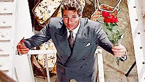 19701Felicidad's tweet photo. #LasNoviasDeGuaido como aya era de imaginarse en los actuales momentos en este país el que tenga mas de una deber ser un enchufado no puede ser otra cosa https://t.co/p6u5pVQkd2