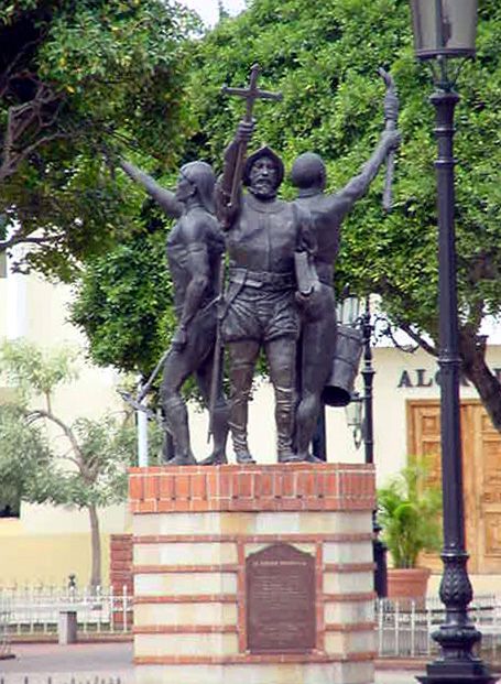 Monumento a la Raza en Dorado https://goo.gl/maps/WndGt3MEDKroPKzQ9