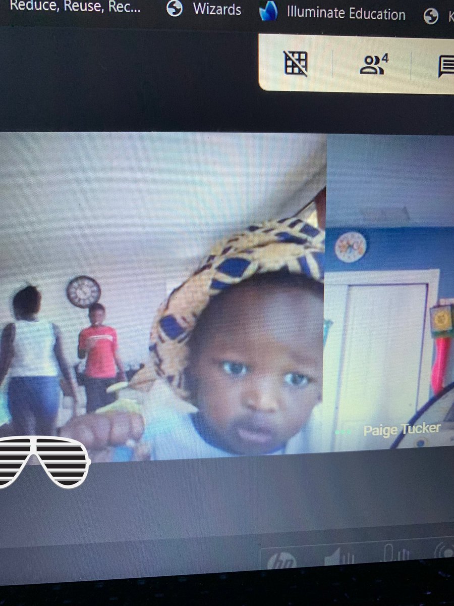 mrsdachillo's tweet photo. Today we had a scavenger hunt while camping &amp; one of the things we had to find was something to put on our head! #collsedu #zanenorth #lastweekofschool #missthesekiddos #campfirereader https://t.co/QekPYUtfAT