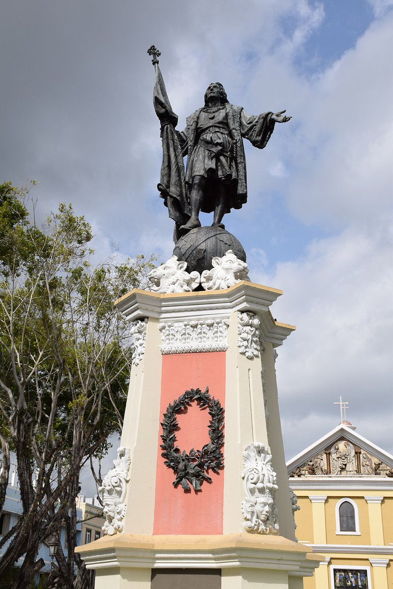 Cristobal Colon en la Plaza Colon, Mayaguez https://goo.gl/maps/aNhtdDUjzbL4yuPSA