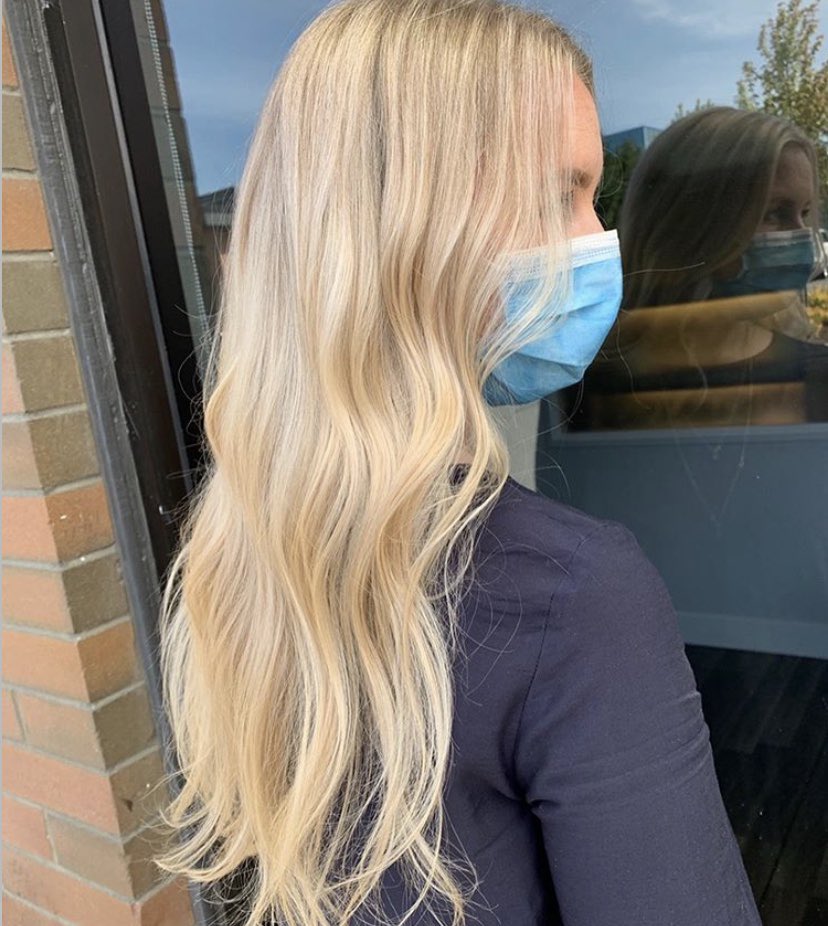 hayhaythekitty's tweet photo. Hello everyone!! Just wanted to self promote myself real quick. I’m new-ish to hair dressing and I am trying to gain a following. I am extremely passionate about this trade and am loving every minute of it! A quick follow would really help me out! https://t.co/CnlL7Bvvj8 https://t.co/KJLsPGTGwh