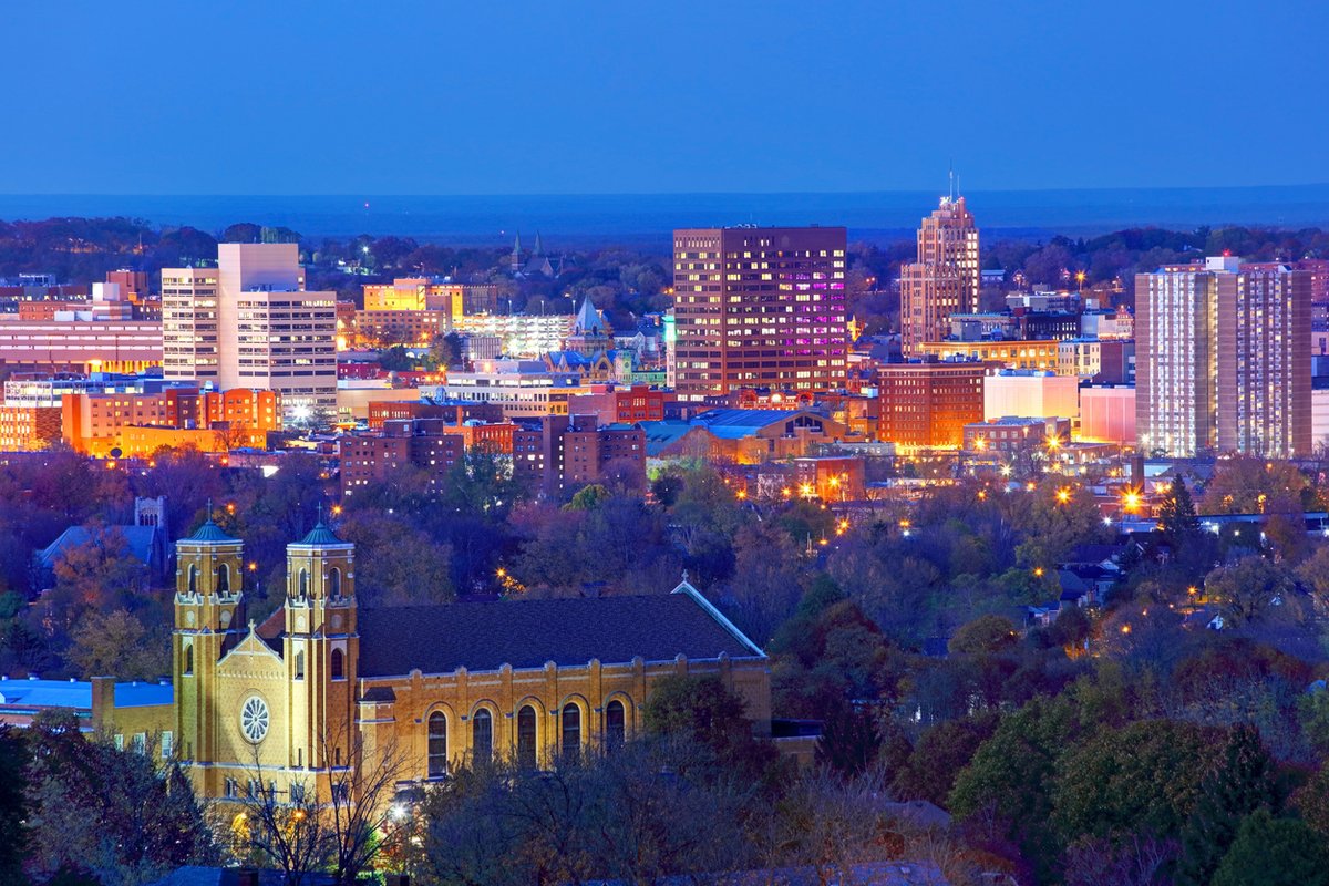 We’ve missed you NY! We are adding additional service between Syracuse – Elmira effective June 11. Tickets now available at trailways.com. If you do not see a city listed on this route that you are interested in, please contact us at (800) 858-8555.