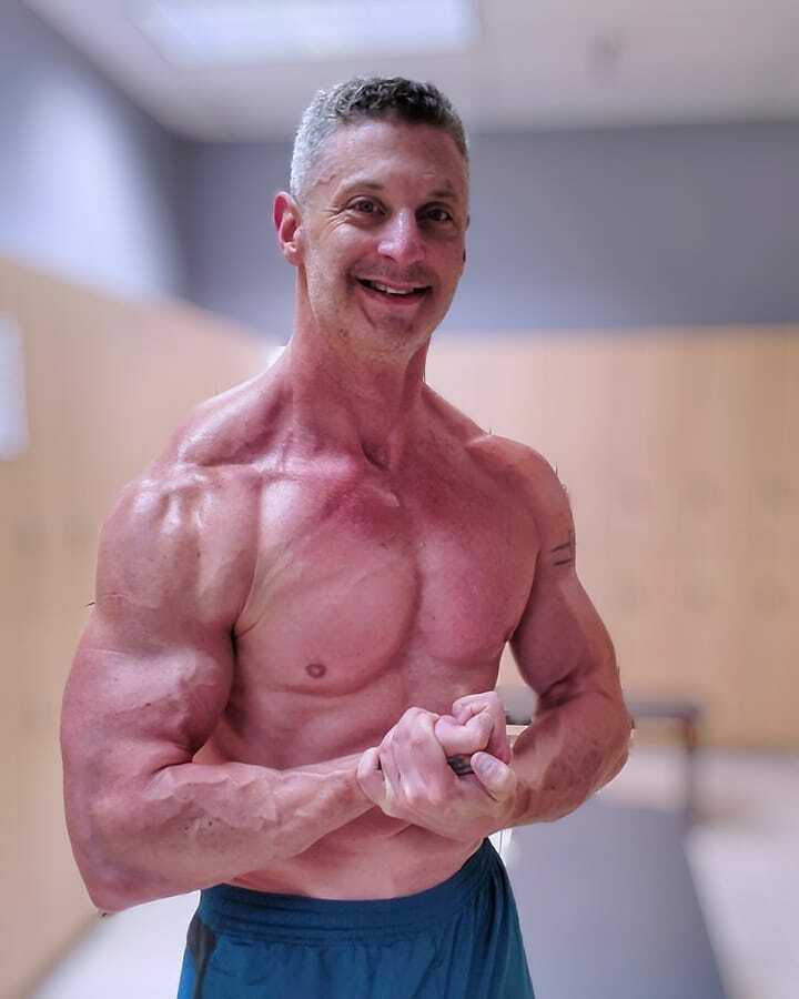 KetoingLife's tweet photo. During my workout this morning a guy walked up and told me, "If you get any bigger, you are going to pop." 🎈🗯️🤣.
.
I'm claiming a non-scale victory on that one. 🙌🏻.
.
.
.
.
.
.
.
.
.
.
.
#ketoing #ketobody #ketofit #ketostrong #nonscalevictory #music… https://t.co/6fn8mIe3Qk https://t.co/hvYsFz0KLT