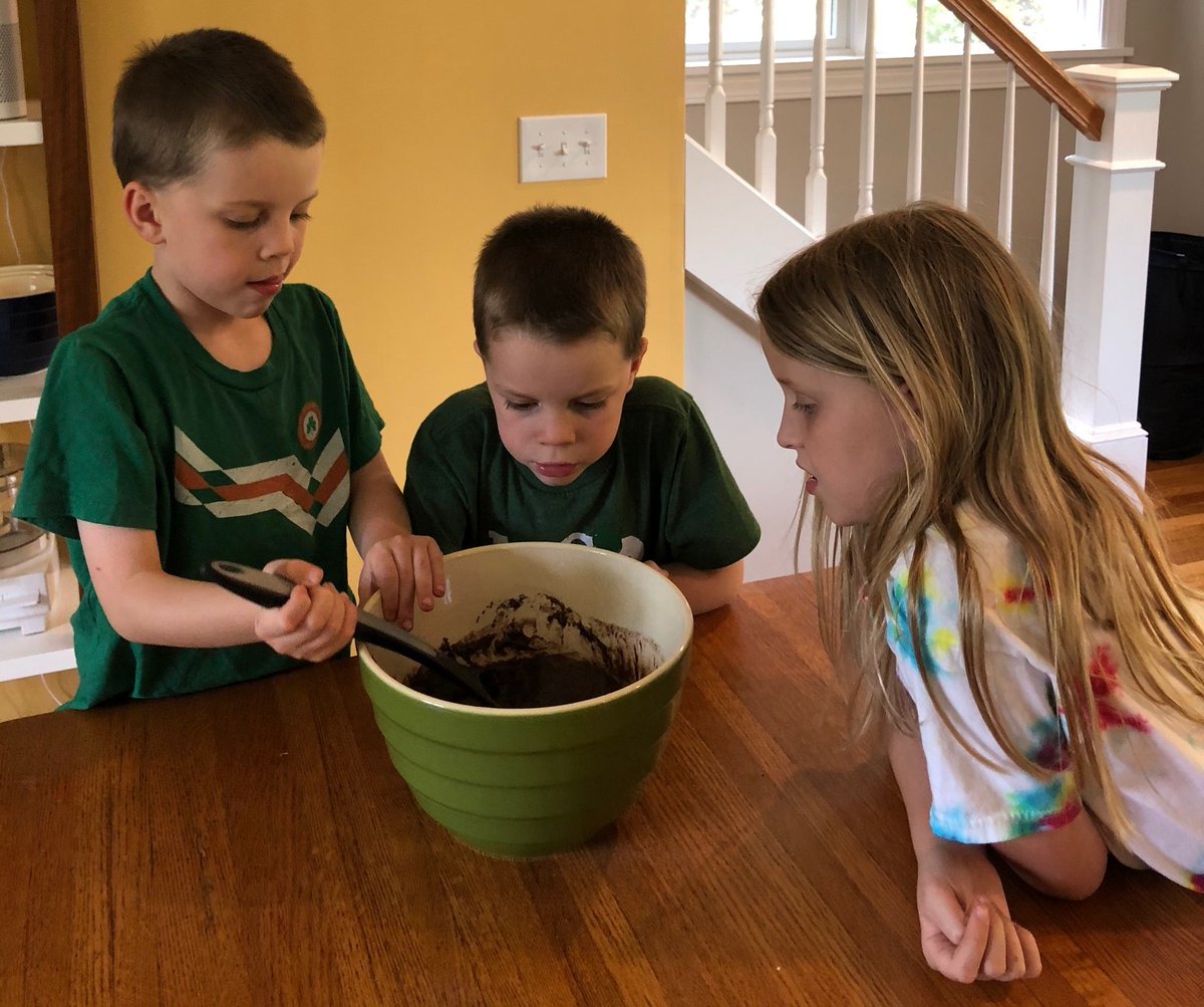 kinderhathaway's tweet photo. Work Together Wednesday @HathawaySchool https://t.co/BUd0VFdOKs