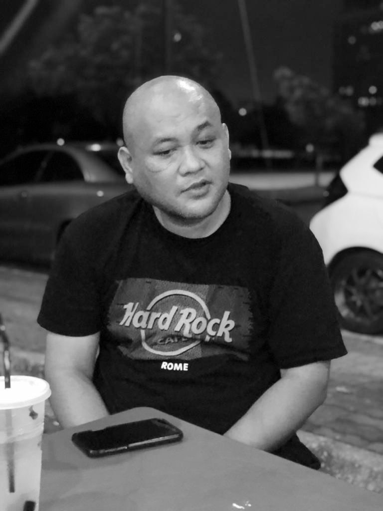 Edzfahmi's tweet photo. Innalillah. Perginya seorang sahabat. Hari2 Hidupnya hanya menceriakan insan lain. Walaupun dirinya penuh derita. #sahabatistimewa https://t.co/dIkQY1VFEW