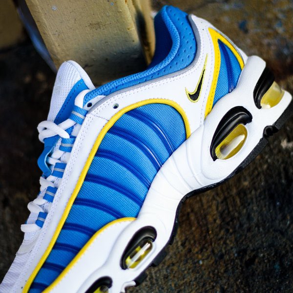 Snkr Twitr 97 Free Shipping Nike Air Max Tailwind Iv White Speed Yellow T Co Fqxcqdxlz2 Ad