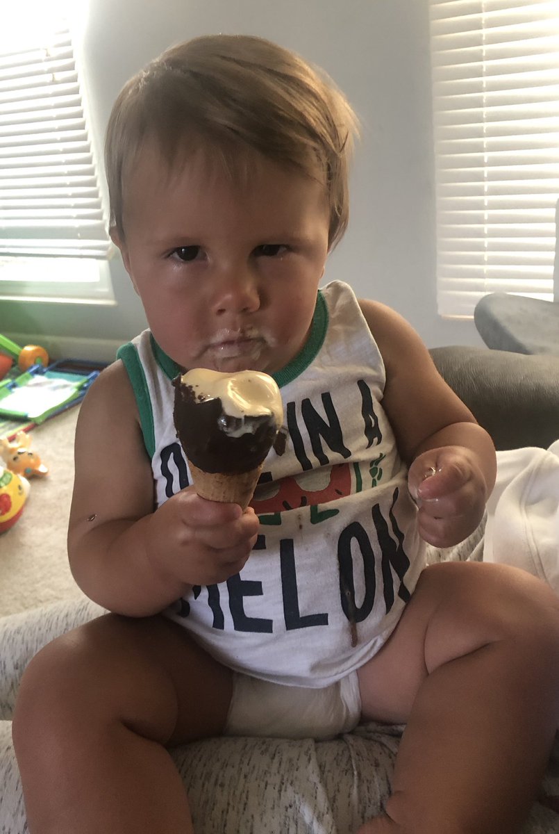 ShannonBurton02's tweet image. Baby’s first drumstick! More went on him🤷🏻‍♀️