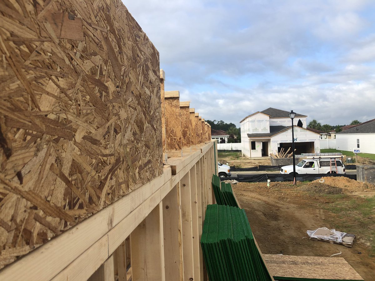 MBFramingLLC's tweet photo. Trusses and floor joists delivered this morning. Floor joists installed, second floor framed and trusses installed. Another productive day! 🙏🏼🔨💯🏠 • 

https://t.co/WEjjnMZTnd

#MyrtleBeach #SouthCarolina #Framing #HomeBuilding #NewHome #Construction #MyrtleBeachFraming https://t.co/BvPTW1hYSn