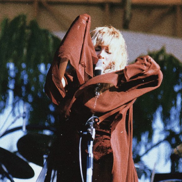 bestofstevie's tweet photo. stevie nicks, 1977 https://t.co/FwaFk84cPX