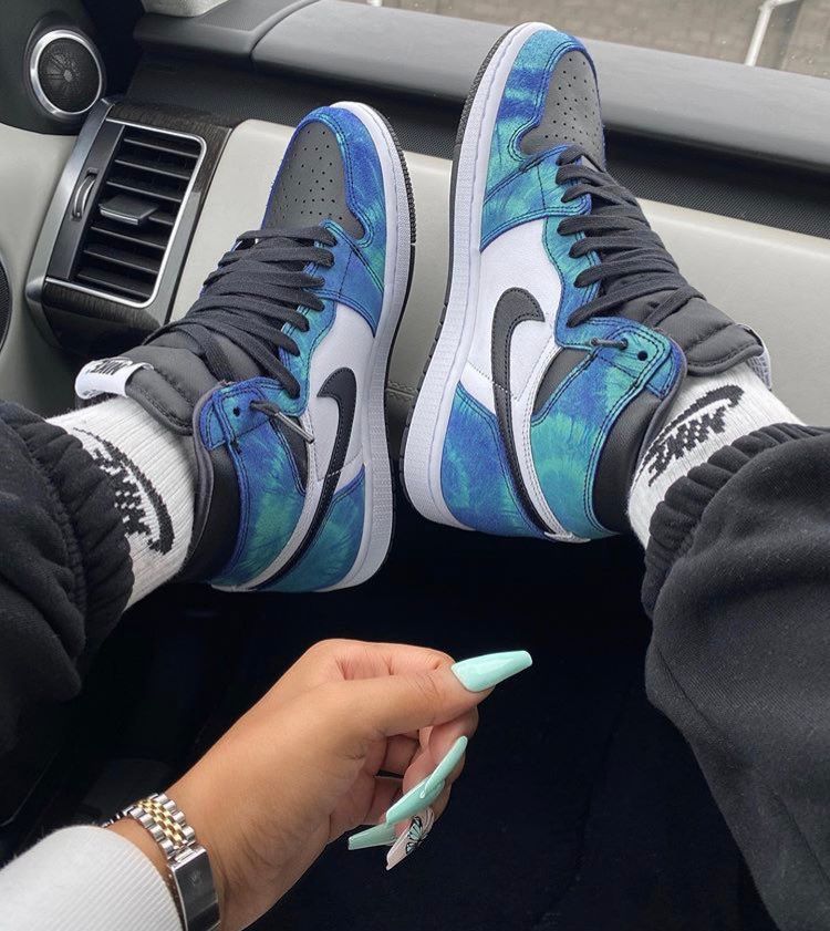 tie dye jordan 1 outfit