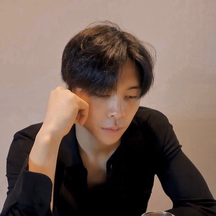 ncttcrackk's tweet photo. ރnct127 vs unfortunate events༉ https://t.co/xzQ3gSyz2L