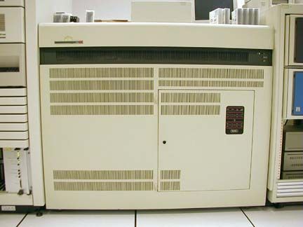 BBSimons's tweet photo. The entire 1992 elections in Ghana were run on a Wang VS100 computer with an operating system written in COBOL. It had 2MB of 
RAM and four 288MB harddrives! When these slick beasts came out in 1978, they cost $93k. They were the IT! Later the EC moved to the Bull with 128MB RAM. https://t.co/BDXNfRM3B3