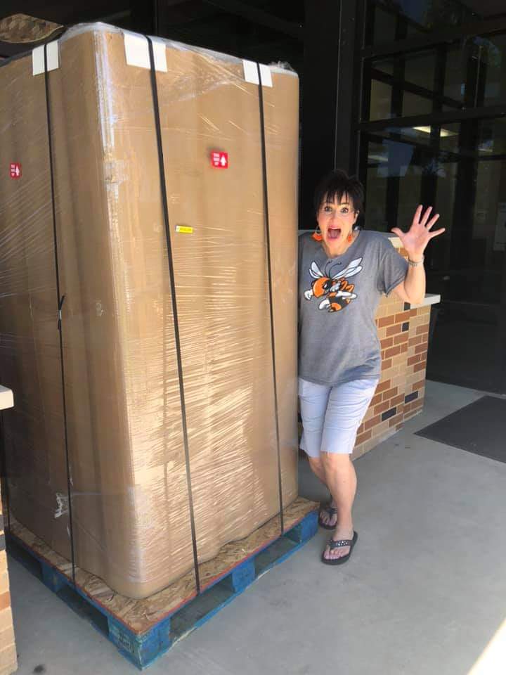 lil_jacket_lib's tweet photo. Thanks to 5th grade student Zella Williams for raising money to purchase &amp; donate this fabulous surprise!!  #projectelle https://t.co/KJKKQA5xPT https://t.co/Pl9pTK65D8