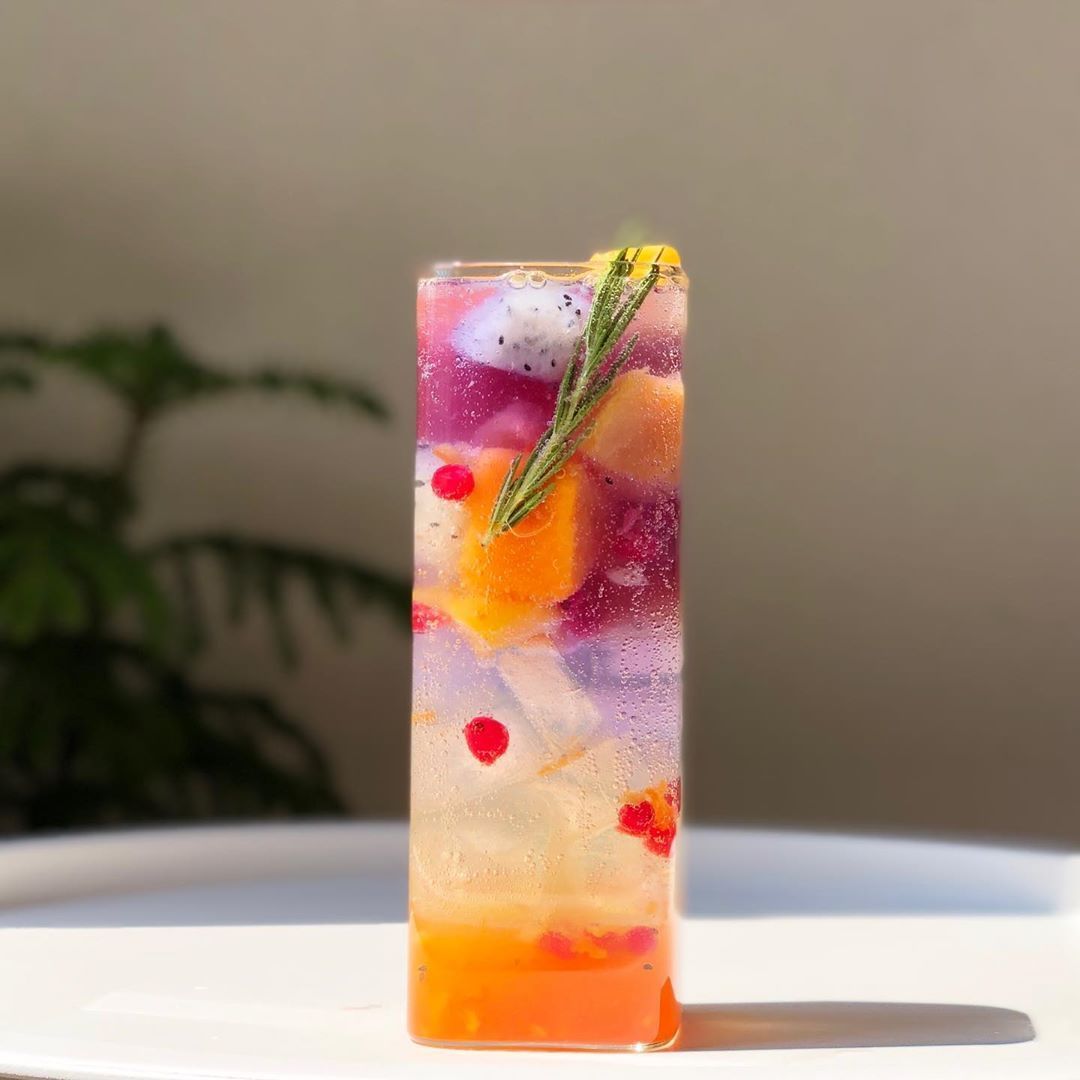 9GAG's tweet photo. Colorfully refreshing

📸 soowainii | IG https://t.co/ifCW7xPYYI