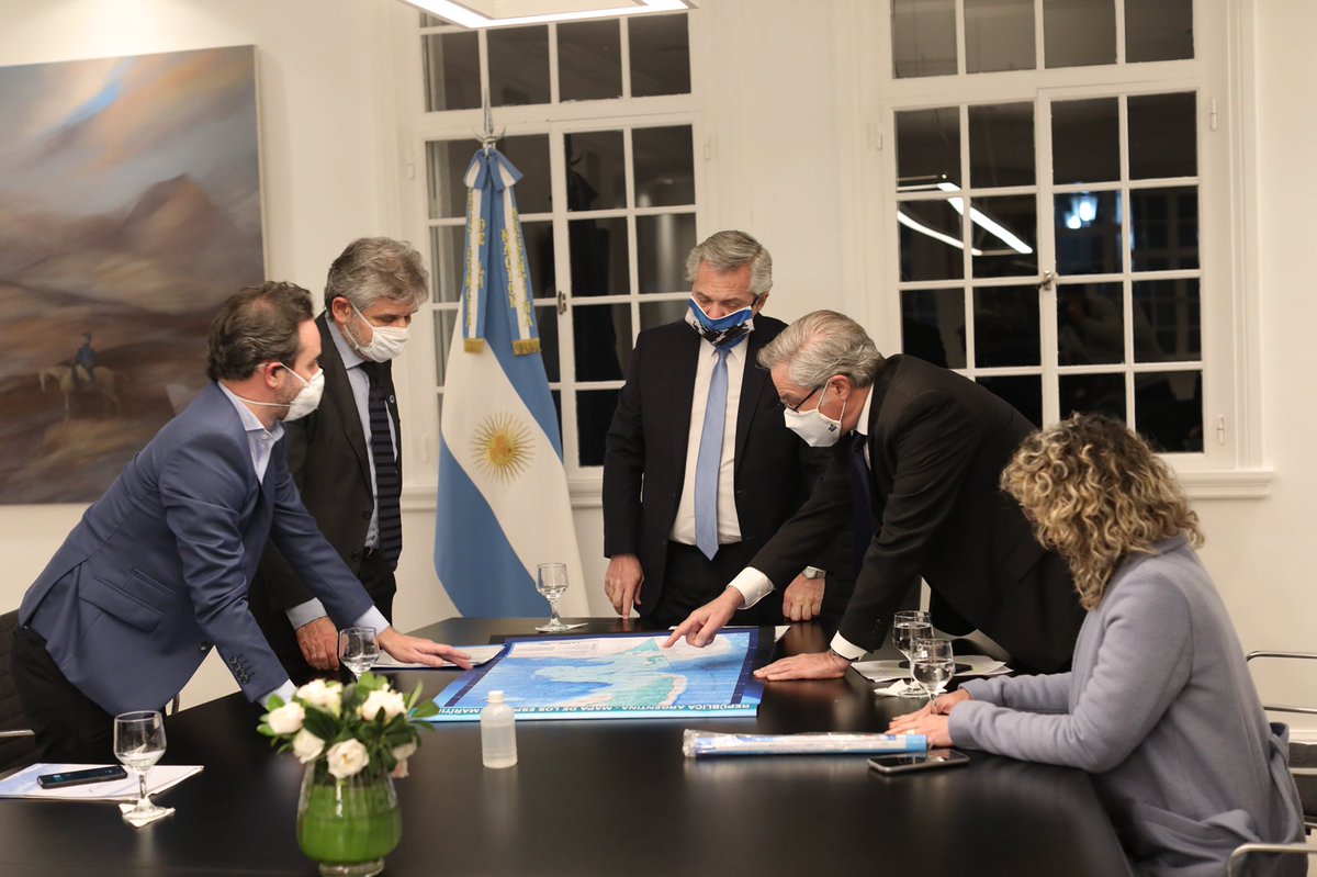 alferdez's tweet photo. Recibí a @felipe_sola y @FilmusDaniel para conversar sobre tres proyectos que enviaremos al Congreso para reafirmar y darle estatus de política de Estado al reclamo argentino de soberanía sobre las Islas Malvinas y del Atlántico Sur y proteger los recursos naturales nacionales. https://t.co/TXI4zUA3Kp