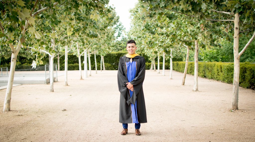 Sanchlui10's tweet image. I am a part of the􏰀 3.1 to 5.2 percent of Hispanics with a Master's degree in Engineering. I am proud to say I am a #DACA recipient. Still can’t believe I’ve made it this far... the grind &amp;amp; faith doesn’t stop yet! 💪🙏😇