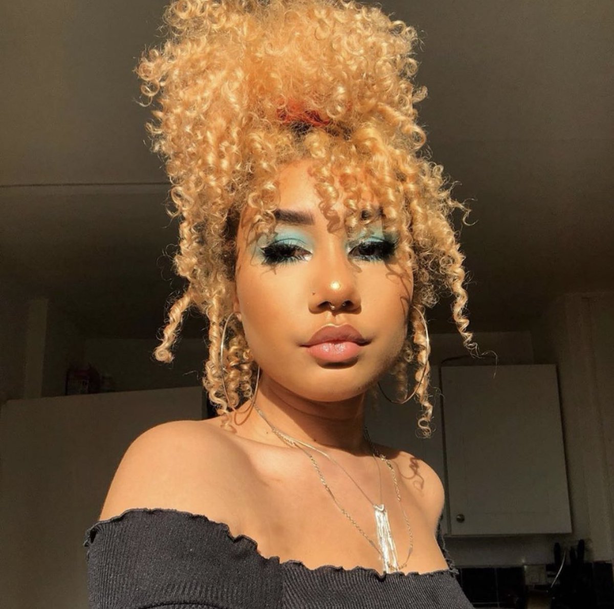 MBBHbook's tweet photo. “I love my hair because it’s a part of my personality and my origins; it’s a legacy.” — @FiftyDoll 

#DearKhloe #NaturalHair https://t.co/GWQxXlLpIj