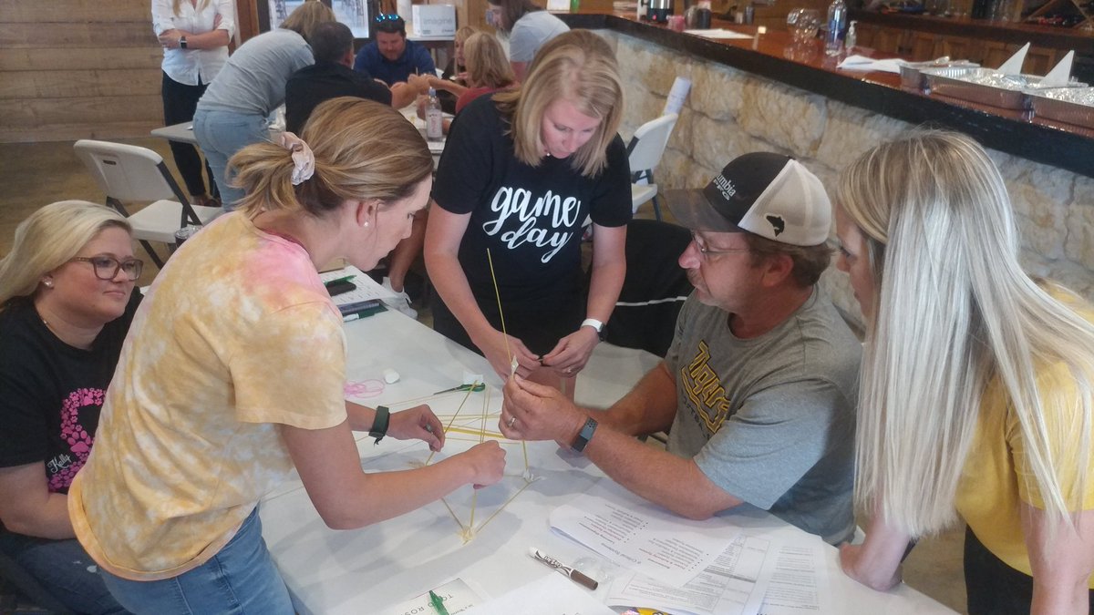 summers_llm's tweet photo. @SealyISD DLT had a blast today competing in the Marshmallow Challenge. 27"tower won! Exploring multiple pathways &amp; valuing process over product.  #averageout https://t.co/NzxhQjKr6Y