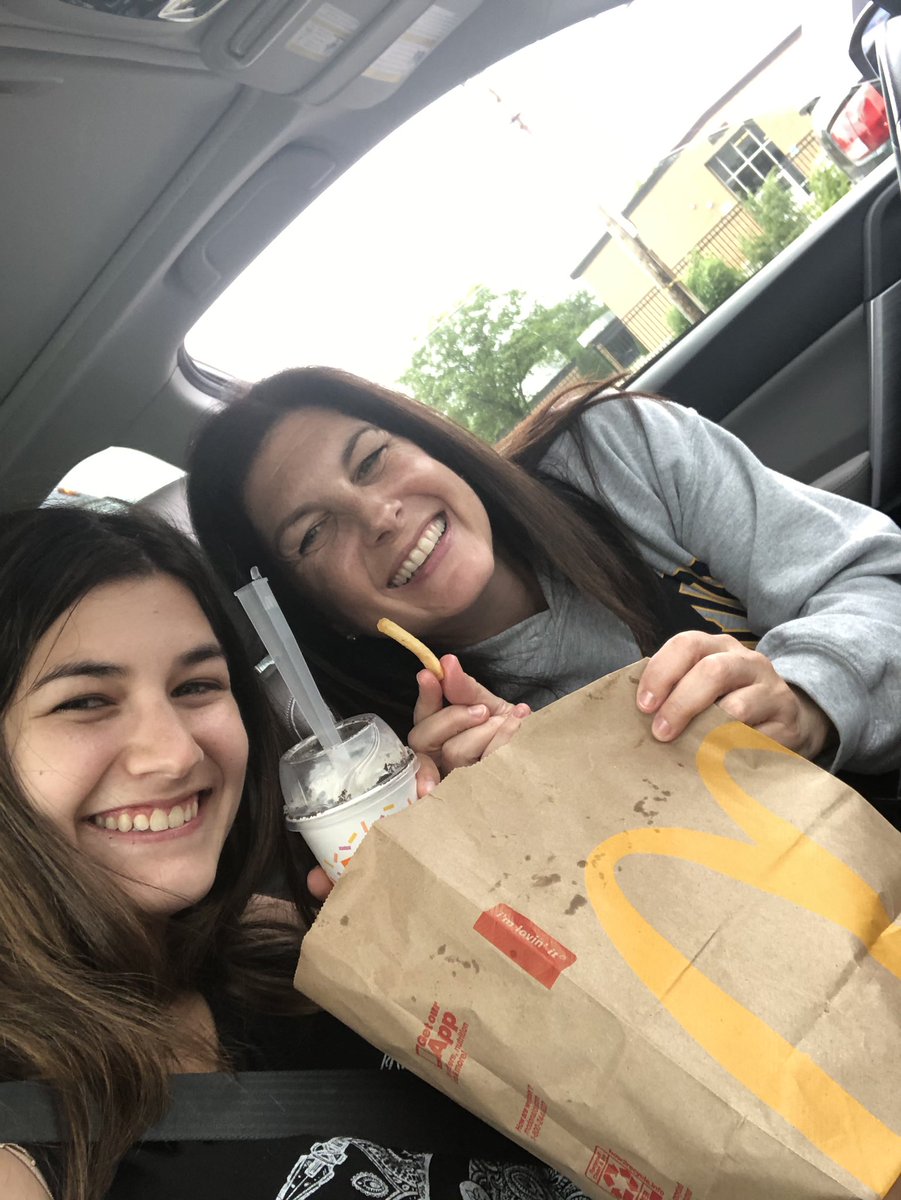 mssharp4's tweet photo. Loved supporting @apolloD63 on the last day of school! #McTeacherNight 🐾 ♥️ https://t.co/an5Wjc1v8a
