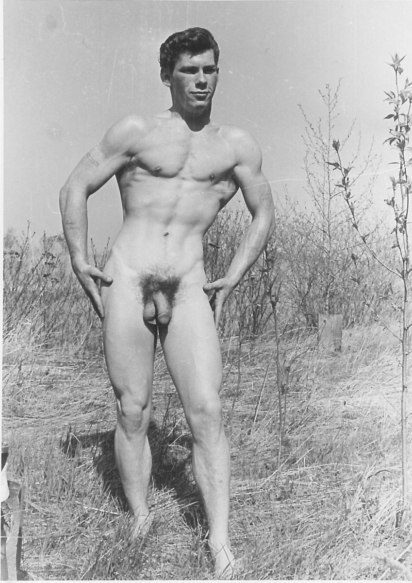 creatureblackl1's tweet photo. Ernie Jones [Photos taken by Frank Borck, attributed to B.D.R. aka BDR Studio] Toronto (also sold through address in Buffalo), 1964 or earlier #erniejones #frankborck #bdrstudio #vintagemen https://t.co/x4fsKhb2Id