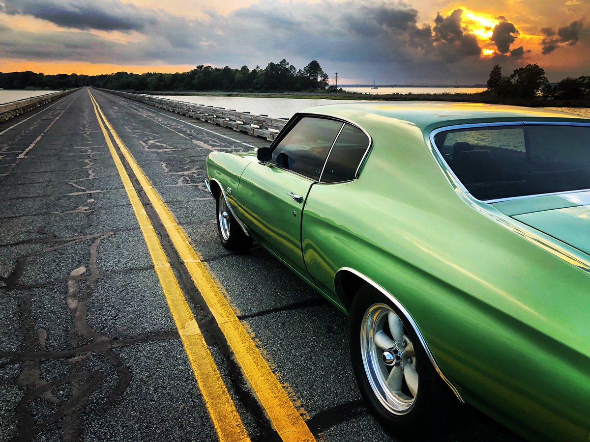 DBSJesse's tweet photo. Chasing sunsets. https://t.co/J9W4GNulBU