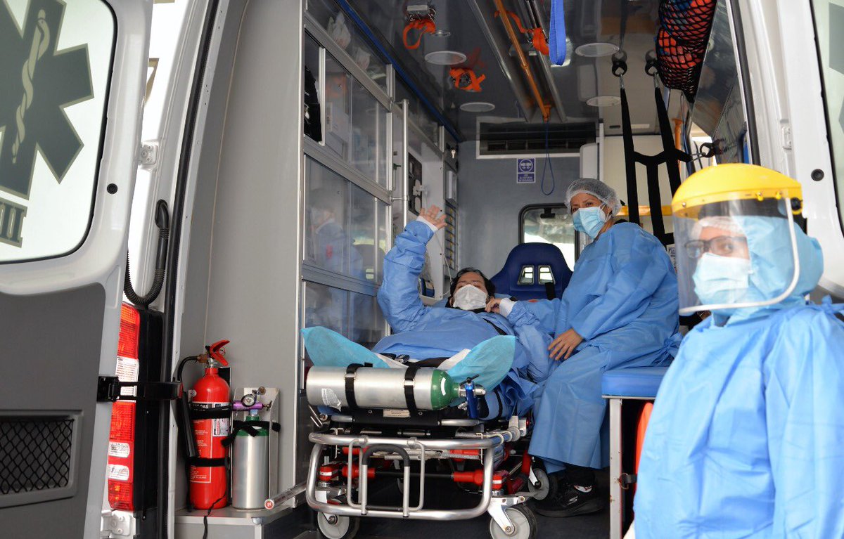 FioreMolinelli's tweet photo. La esperanza nunca se pierde 💪🙏 El valiente médico de Iquitos, Segundo Rodríguez, quien fue trasladado de emergencia a Lima por #EsSalud, venció al coronavirus gracias a los cuidados del personal de salud del Hospital Rebagliati y del INCOR. https://t.co/Ia0jDnR3lz