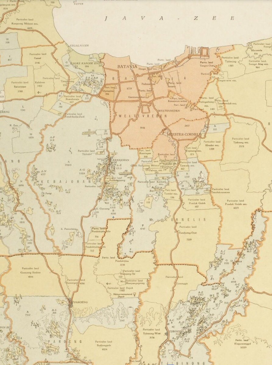 adepedia's tweet photo. Daerah sekitar Kota Batavia (1933). 

Sekilas kawasan urban Batavia terbentuk dari Batavia, Weltevreden, dan Meester Cornelis.

Di sekelilingnya terdapat banyak tanah partikelir.

Sumber:
https://t.co/2B5gPKcPMV https://t.co/cfshCTZdmz