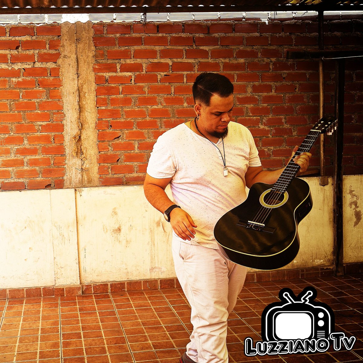 LuzzianoTv's tweet photo. •M•U•S•I•C•A•

#luzzianotv #somosmerakiargentina #produccion #musica #webshow #fotografia #buenosaires #argentina https://t.co/XOHxuUeUgB