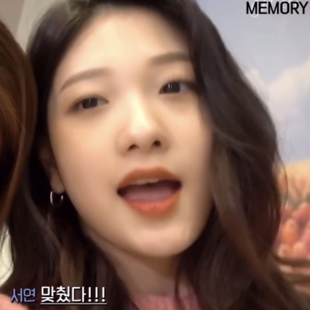 tiny_syeon tweet picture