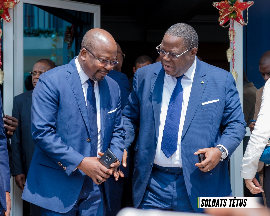 Tristesse immense d'apprendre le départ sans retour de notre aîné, Emmanuel Issoze Ngondet, ancien Premier Ministre. Une étoile qui laisse une trace indélébile par son parcours. Un homme d'État au sens élevé du sacerdoce pour la République.